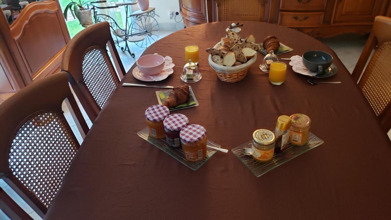 Bed and Breakfast Le Calme Plessé Exterior foto